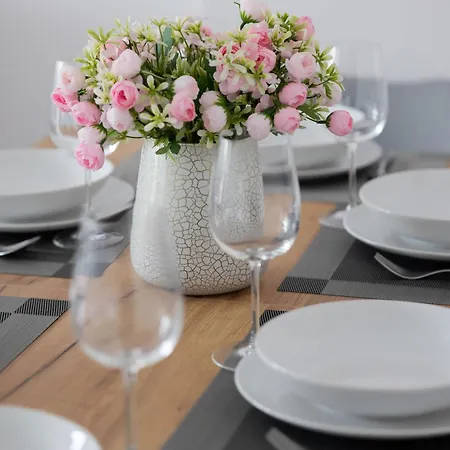 Bright Close To Centre By Renters Appartement Varsovie