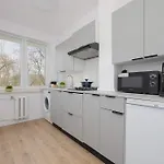 Bright Close To Centre By Renters ורשה