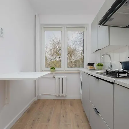 Appartement Bright Close To Centre By Renters *